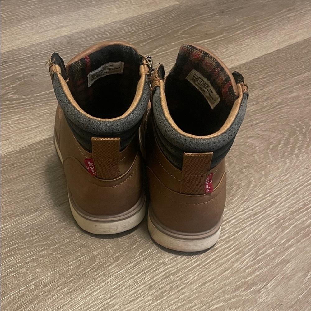 Levi's Kids Tan Lace-Up Boots - Picture 3 of 5